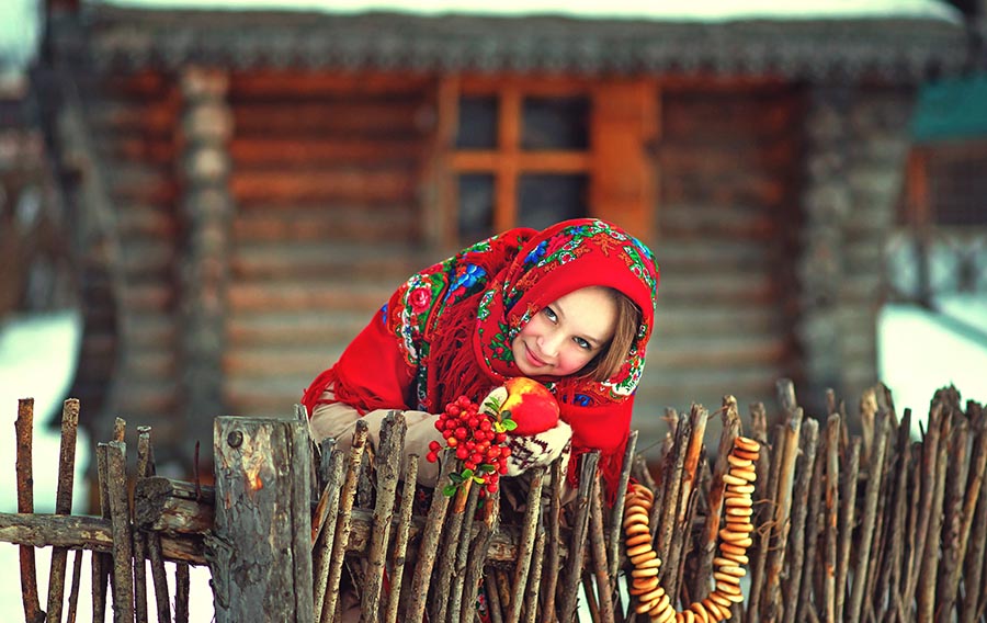Sexy girl Women in Slavic costumes in Peshawar