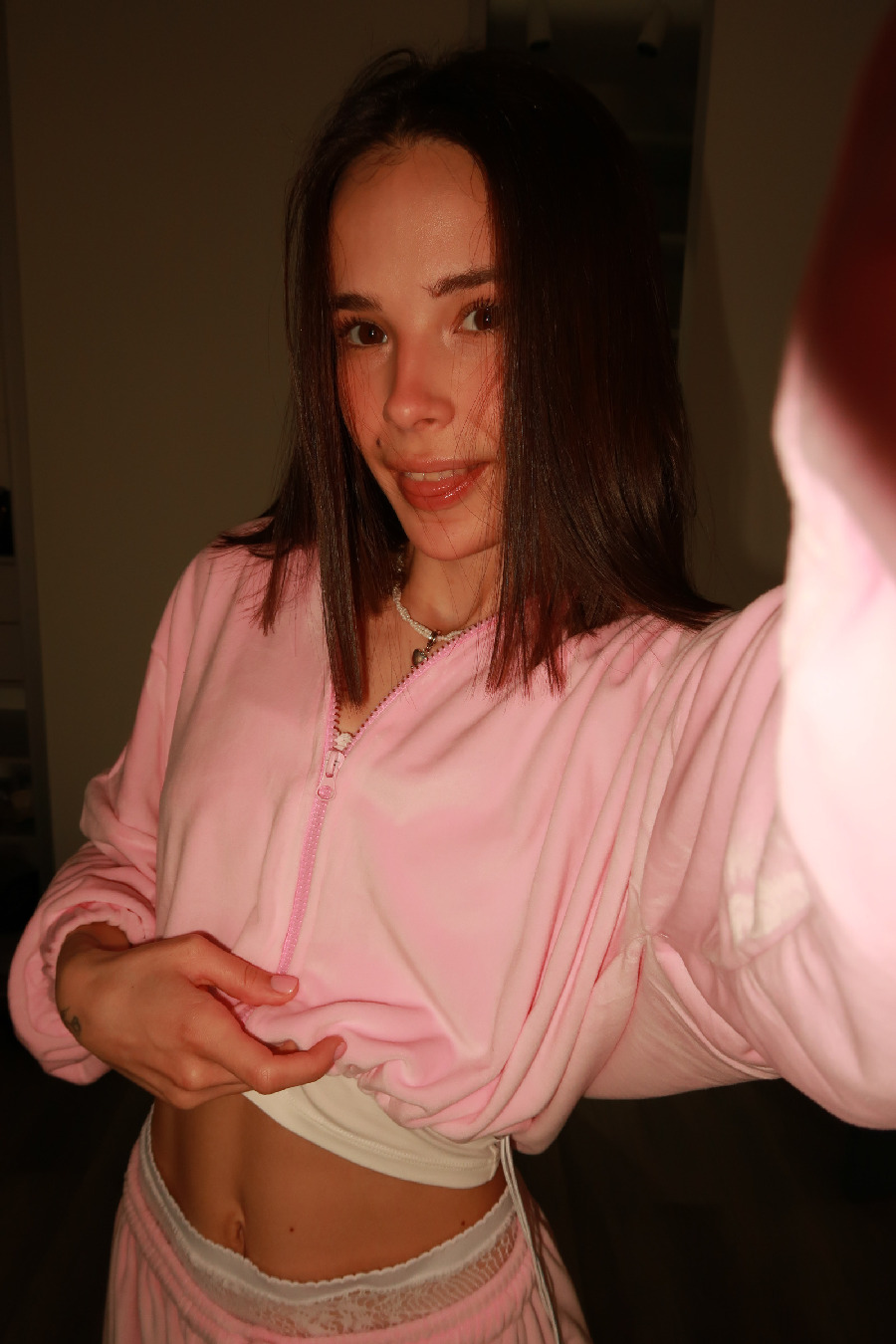 Tina brings the glow — live moments in Peshawar